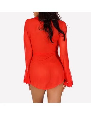 Robe Ilustre com transparência.