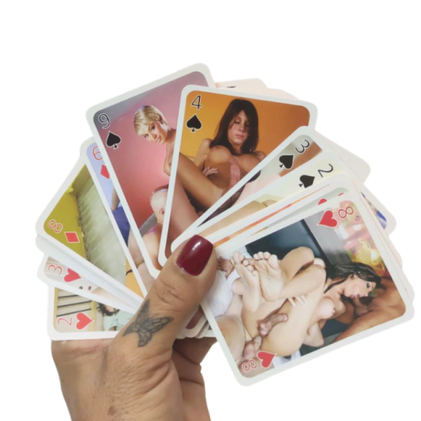 Baralho - Transexual - Cenas de Sexo Explícito